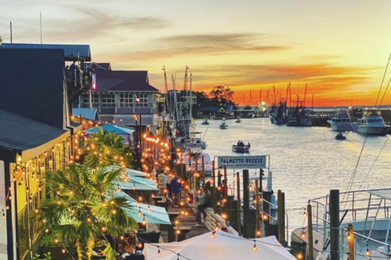 ☆Live On The Water! Lake Palmetto Palm W/ Patio - 10Min To Downtown & Beaches☆ Charleston Dış mekan fotoğraf