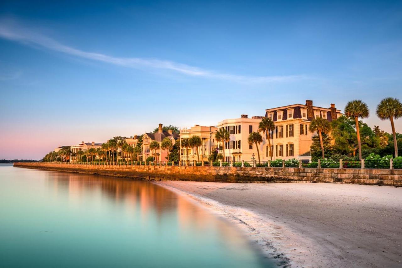 ☆Live On The Water! Lake Palmetto Palm W/ Patio - 10Min To Downtown & Beaches☆ Charleston Dış mekan fotoğraf