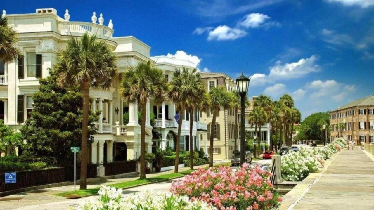 ☆Live On The Water! Lake Palmetto Palm W/ Patio - 10Min To Downtown & Beaches☆ Charleston Dış mekan fotoğraf
